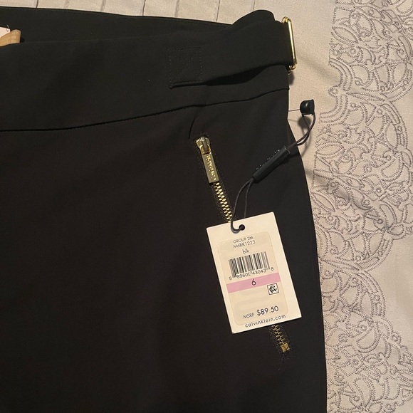 Calvin Klein cropped black slacks - Picture 4 of 4